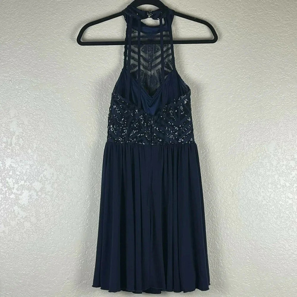 Speechless Dress Women's Sz 5 Fit & Flare Halter Backless Sequin Lined Blue - Picture 2 of 10